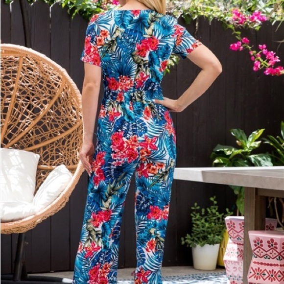 NEW WOMENS ARRIVAL TROPICAL FLORAL CROPPED BOW TIE BLUE MULTI FLORAL JUMPSUIT - Picture 6 of 10